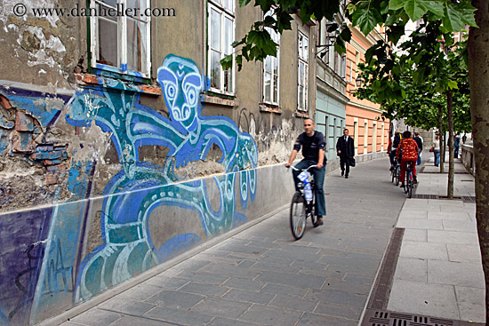 biking-by-graffiti-2.jpg