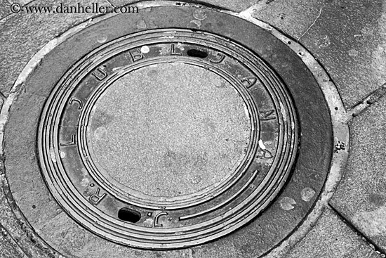 ljubljana-manhole-6.jpg