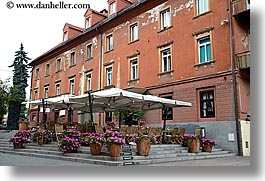 images/Europe/Slovenia/Ljubljana/Town/flowers-tent-n-bldg.jpg