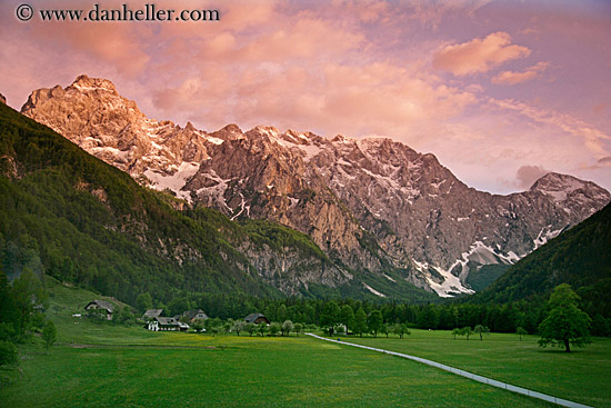 logarska-dolina-sunset.jpg