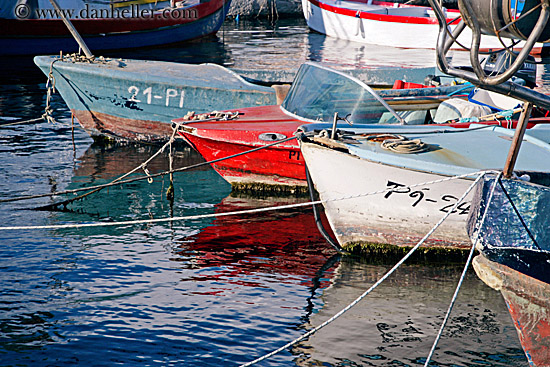 boats-in-harbor-12.jpg