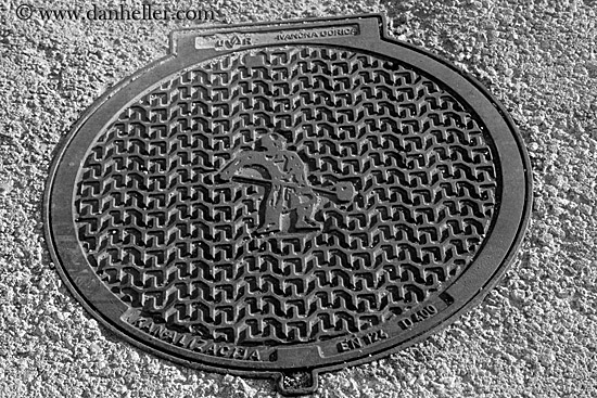 piran-manhole.jpg