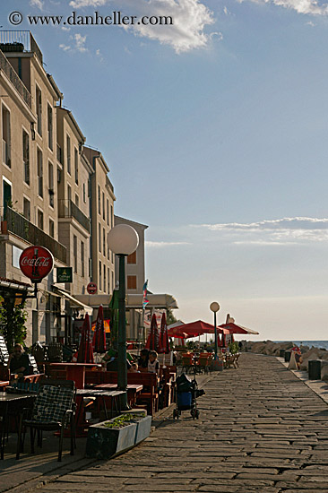 piran-sidewalk.jpg