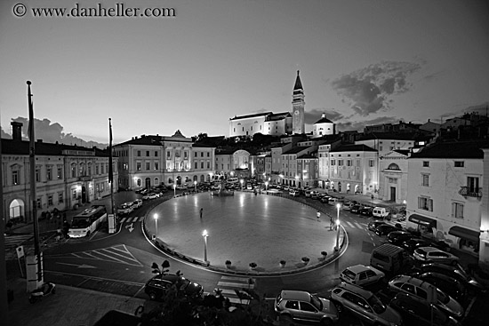 piazza-nite-1.jpg