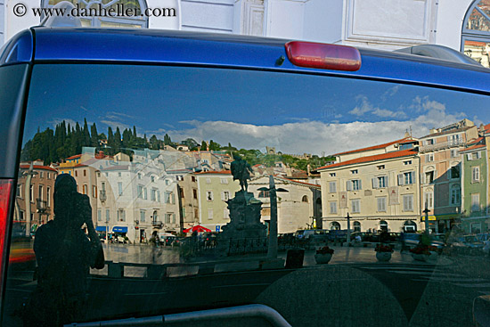piazza-car-reflection.jpg