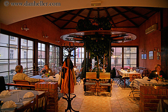 amadeus-restaurant-1.jpg