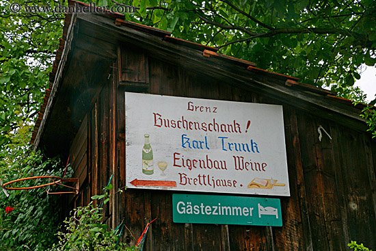 wine-sign-on-barn-1.jpg