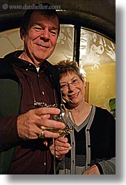 images/Europe/Slovenia/WT-Group/Bob-Marilyn/mary-n-jack-toasting.jpg