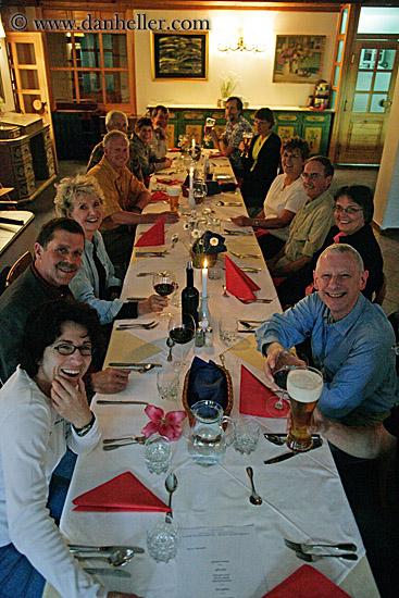 group-dinner-1.jpg