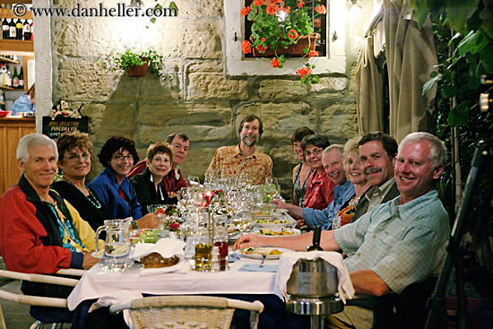 group-dinner-2.jpg