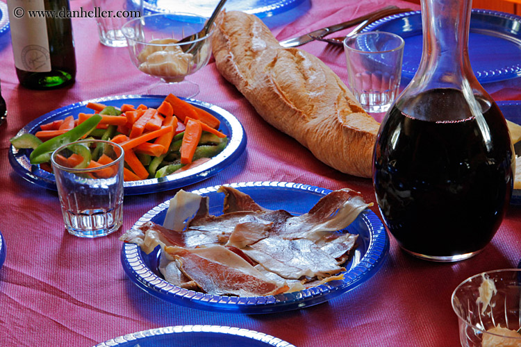 wine-n-picnic-food.jpg