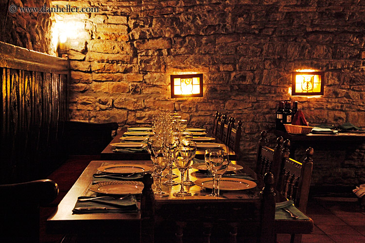 restaurant-tables-n-chairs-03.jpg