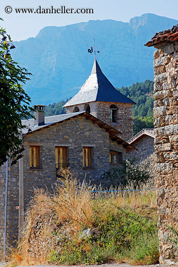 church-belfry-houses-n-mtns-06.jpg