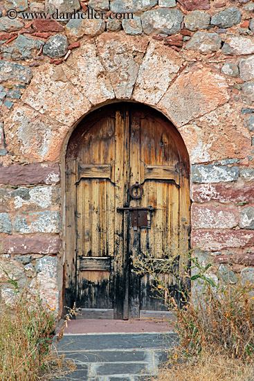 church-door-archway-03.jpg