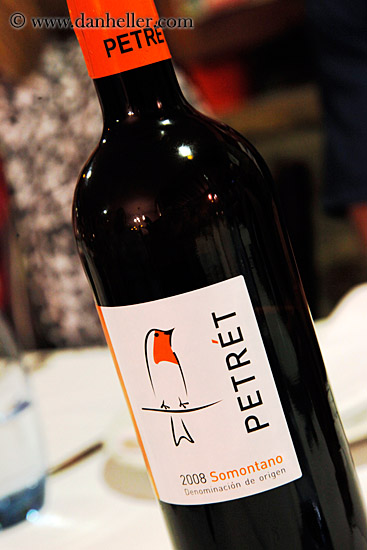 petret-red-wine-bottle-01.jpg