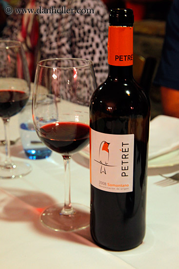petret-red-wine-bottle-02.jpg