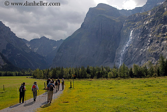 hikers-n-waterfall-03.jpg