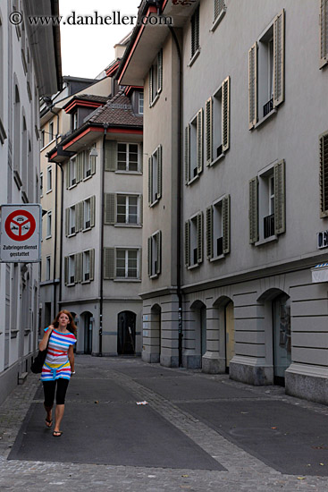 colorful-woman-n-monochrome-street.jpg