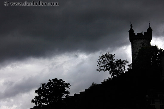 castle-silhouette-01.jpg