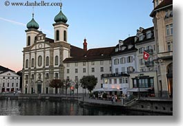images/Europe/Switzerland/Lucerne/Town/church-n-river-03.jpg