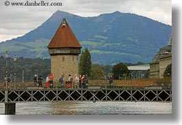 images/Europe/Switzerland/Lucerne/Town/river-bridge-n-tower-07.jpg