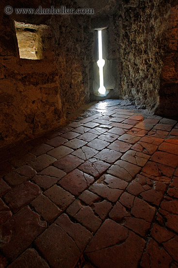terracotta-tile-floor-02.jpg