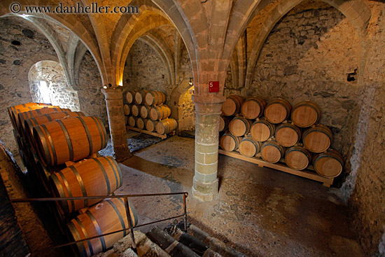 wine-barrels-01.jpg