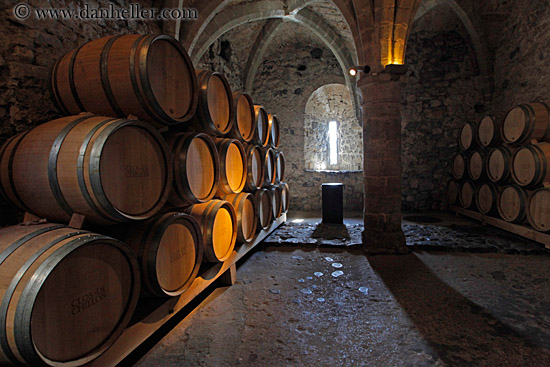 wine-barrels-02.jpg