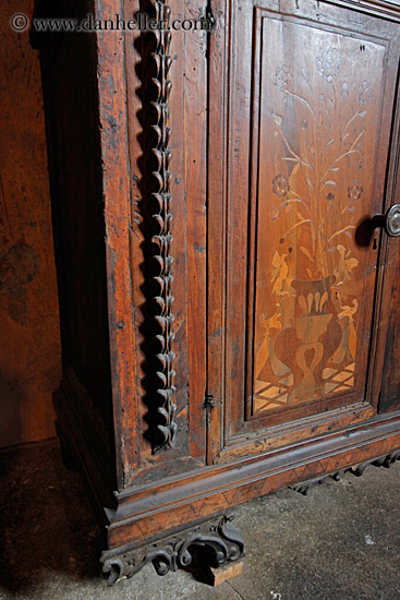 wood-cabinet-03.jpg