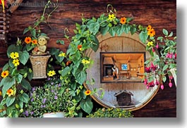 images/Europe/Switzerland/Murren/Flowers/flowers-n-wood-carving.jpg