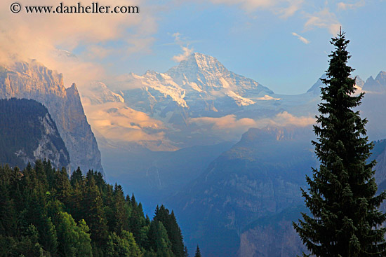 jungfrau-mtn-at-sunset.jpg