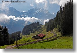 images/Europe/Switzerland/Murren/Scenics/train-track-n-mtns-02.jpg