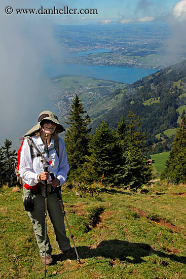 wendy-mednick-hiking.jpg