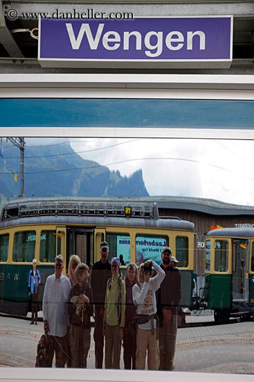 wengen-group-photo-03.jpg