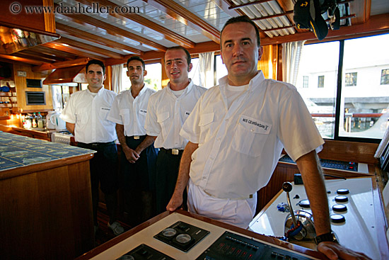 cevri_hasan_v-crew-2.jpg