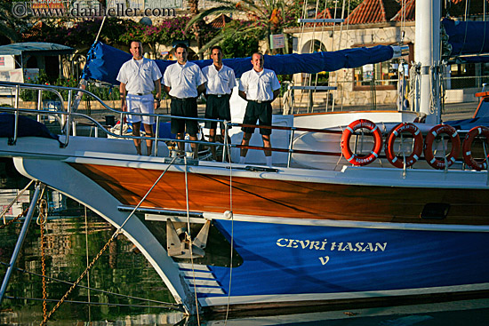 cevri_hasan_v-crew-4.jpg