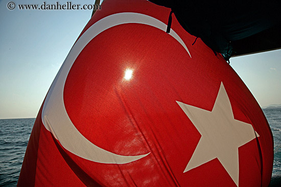 turkish-flag-1.jpg