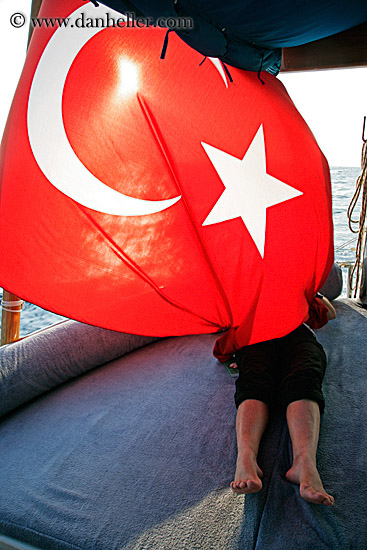 turkish-flag-2.jpg