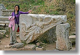 images/Europe/Turkey/Ephesus/japanese-woman-posing-w-statue-1.jpg