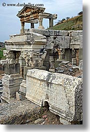 images/Europe/Turkey/Ephesus/misc-ruins-4.jpg