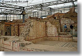 images/Europe/Turkey/Ephesus/mosaic-floors-n-painted-walls-3.jpg