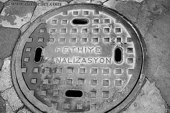 fethiye-manhole.jpg
