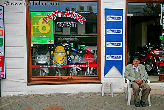 motorcycle-store-n-old-man.jpg
