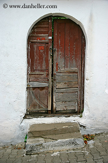 old-arched-wooden-door.jpg