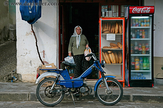 old-woman-n-motorcycle.jpg