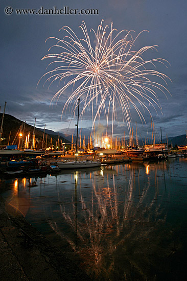 dusk-fireworks-harbor-5.jpg
