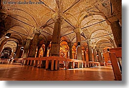 images/Europe/Turkey/Istanbul/BasilicaCistern/arches-n-pillars-6.jpg
