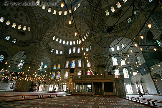 mosque-interior-bigview-3.jpg