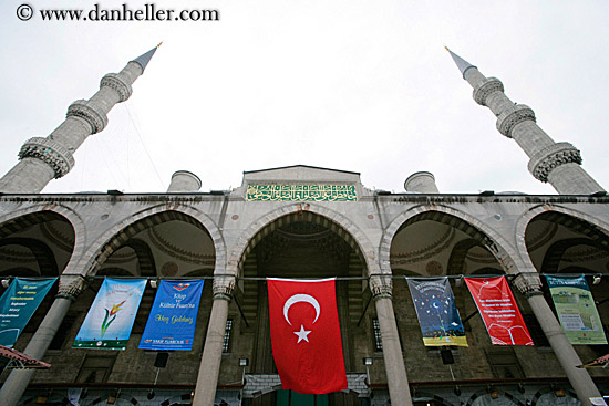 turkish-flag-1.jpg