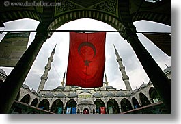 images/Europe/Turkey/Istanbul/BlueMosque/turkish-flag-2.jpg